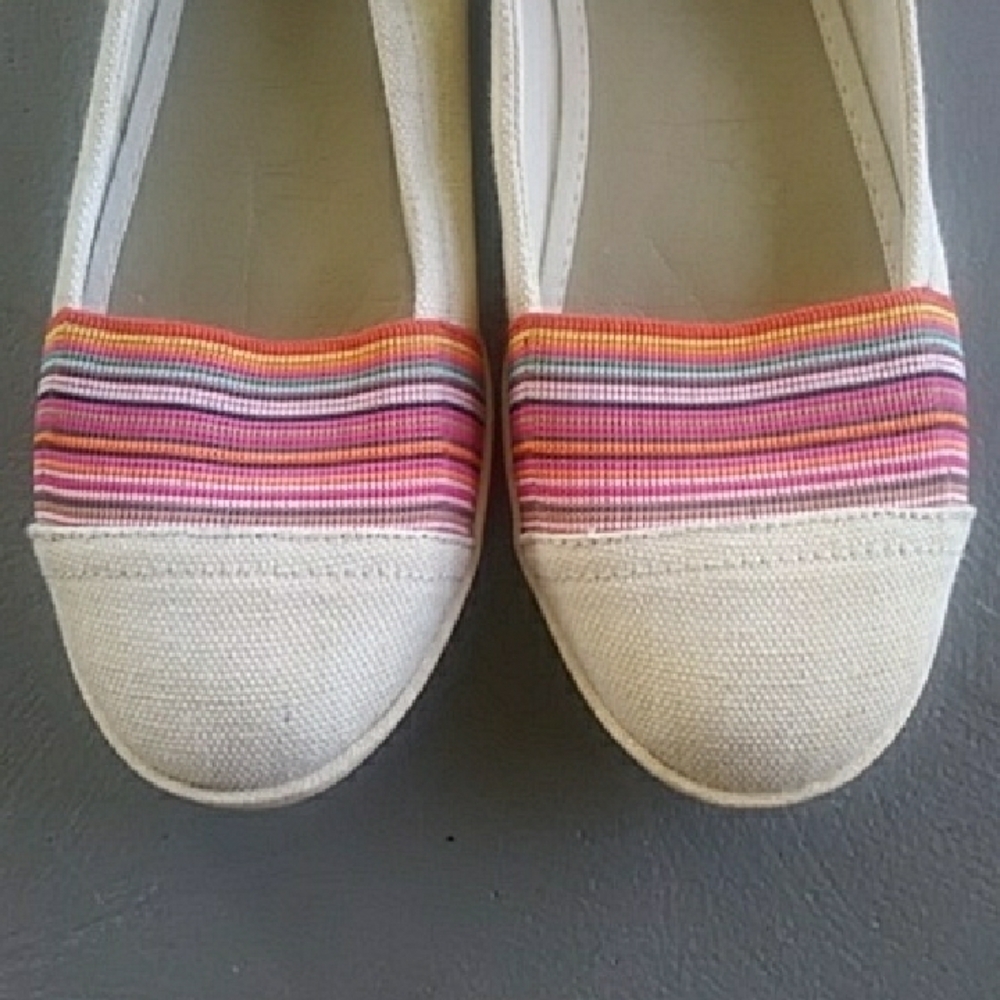 Sugar Women's Cream Flats with Colorful Stripes Size 7.5 - Picture 2 of 6